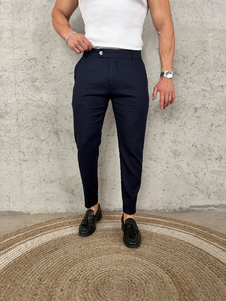 Tailoring in Lino