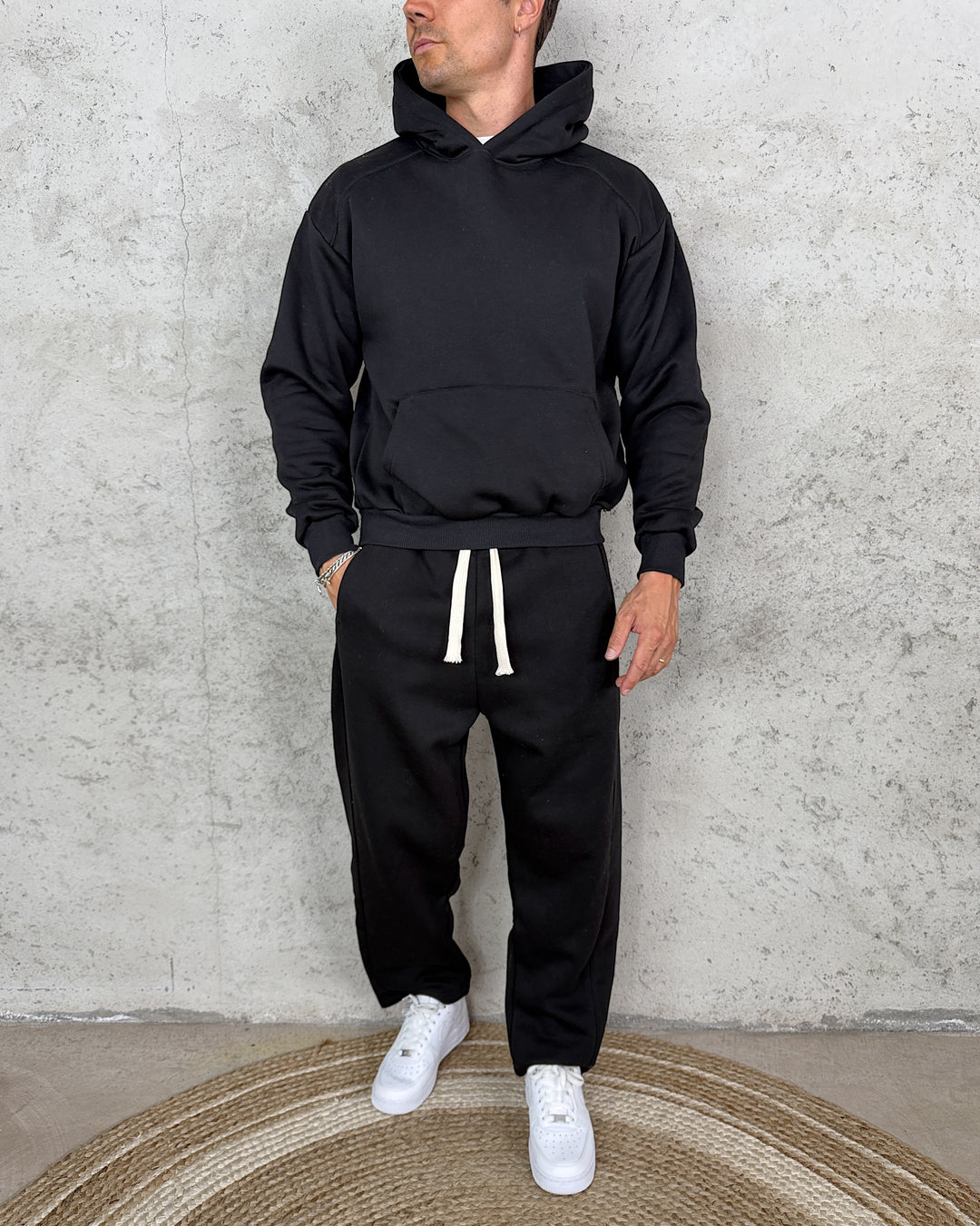 Tracksuit Davies