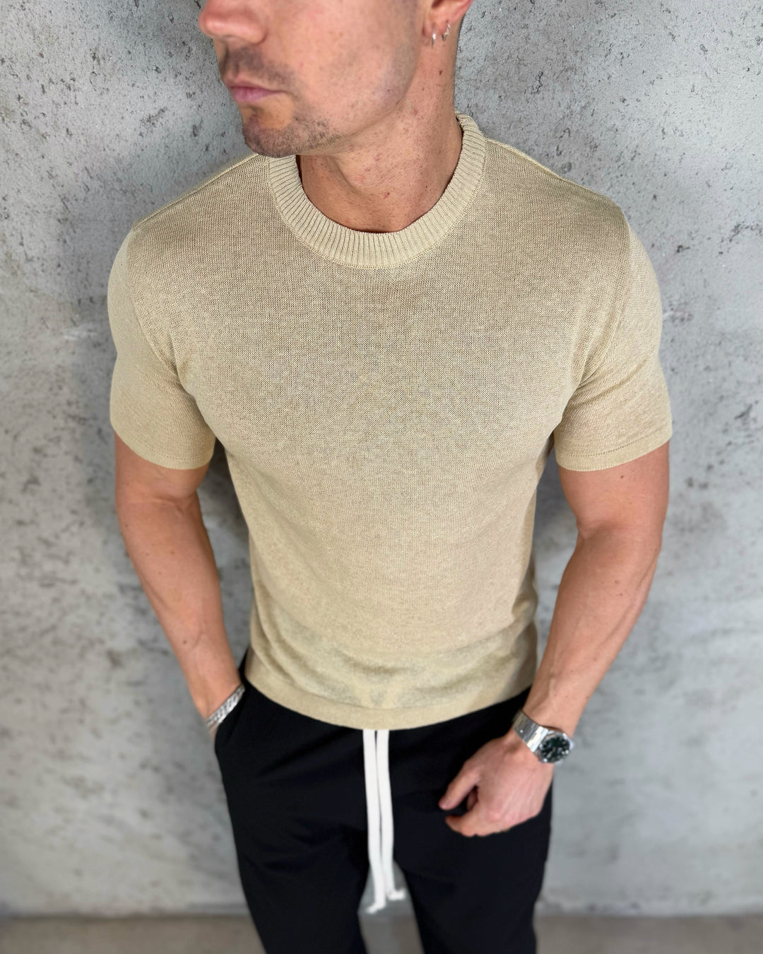 Basic thread t-shirt